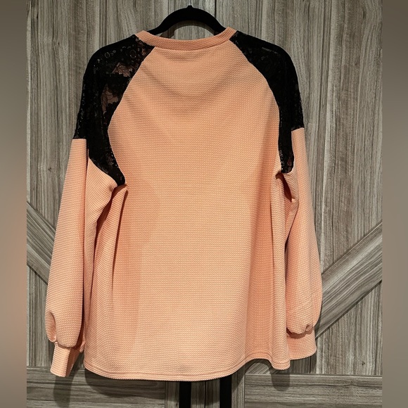 Lace Insert Raglan Sleeve Top - Picture 3 of 9